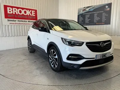 Używany Vauxhall Grandland X Elite 130 KM (95 kW) 2018 Biały SUV
