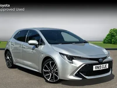 Second-hand Toyota Corolla 122 CP (89 kW) 2022 Hatchback