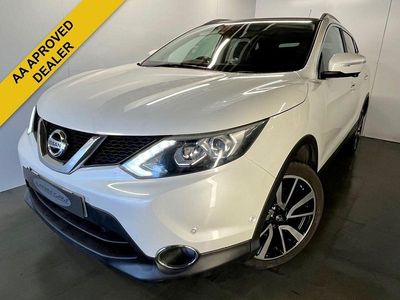 Used Nissan Qashqai Tekna 115 HP (84 kW) 2017 White SUV