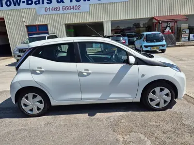 Used Toyota Aygo X-play 2017 Hatchback
