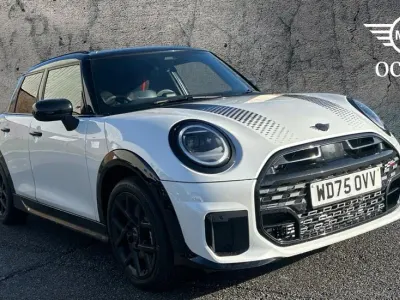 Used Mini Cooper Hatch 113 kW (154 HP) 2026 White Hatchback