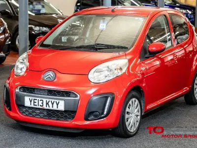 Usado Citroën C1 VTR Sport 68 CV (50 kW) 2013 Rojo Utilitario