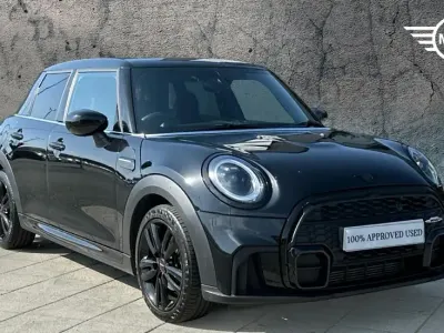 Used Mini Cooper Hatch 134 HP (98 kW) 2022 Black Hatchback