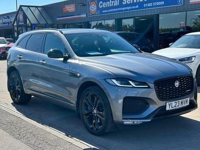 Begagnad Jaguar F-Pace R-Dynamic 300 HK (220 kW) 2023 Grå SUV