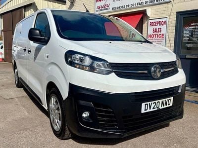 Used Vauxhall Vivaro 120 HP (88 kW) 2020 White MPV