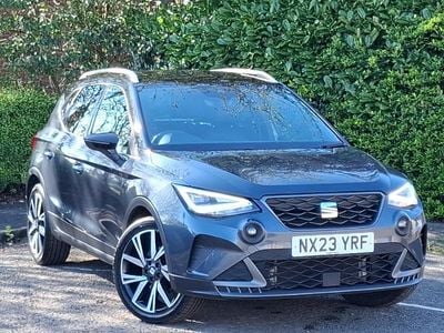 Begagnad Seat Arona FR 110 HK (80 kW) 2023 Grå SUV