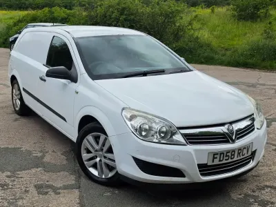 Used Vauxhall Astra Club 120 HP (88 kW) 2009 White Van