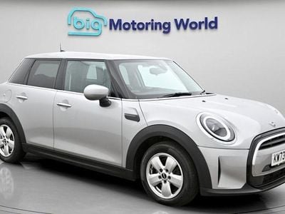 Begagnad Mini Cooper Classic 136 HK (100 kW) 2022 Silver Halvkombi