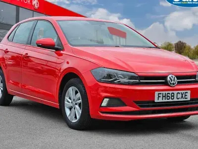 Used VW Polo SE 65 HP (47 kW) 2019 Red Hatchback