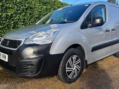 Used Peugeot Partner 2019 Silver MPV