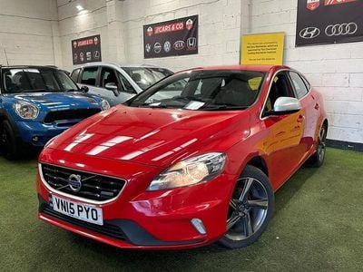 Used Volvo V40 R-Design 115 HP (84 kW) 2015 Red Hatchback