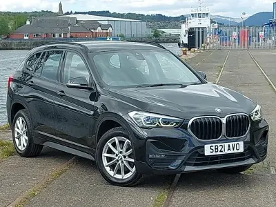 Second-hand BMW X1 Comfort Edition 150 CP (110 kW) 2021 Negru SUV
