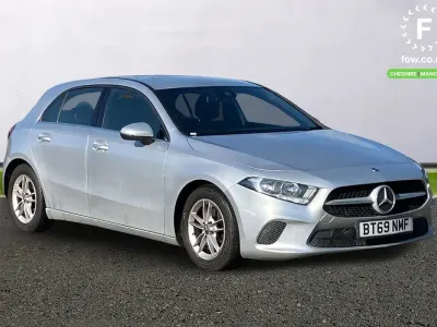 Używany Mercedes A180 SE 2019 Srebrny Hatchback
