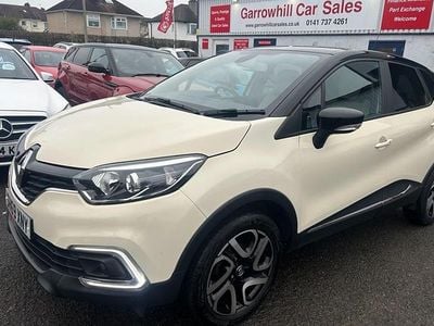Usado Renault Captur Iconic 90 HP (66 kW) 2019 Bege SUV
