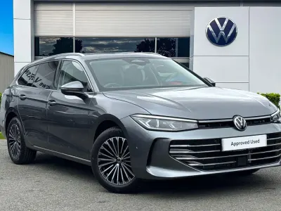 New VW Passat Elegance 204 HP (150 kW) 2026 Grey Estate