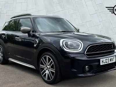 Używany Mini Cooper S Countryman Exclusive 176 KM (129 kW) 2023 Czarny SUV