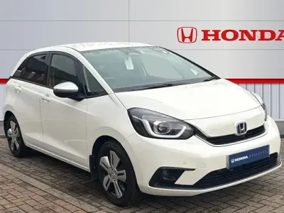 Used Honda Jazz Hybrid 109 HP (80 kW) 2022 White Hatchback