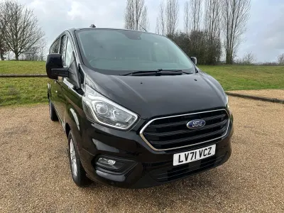 Used Ford Transit Custom Limited 130 HP (95 kW) 2022 Black Van