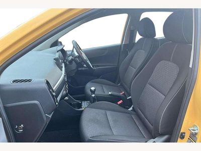 Used Kia Picanto 66 HP (48 kW) 2023 Yellow Hatchback