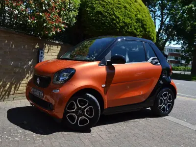 Used Smart ForTwo Cabrio Prime 71 HP (52 kW) 2016 Orange Cabriolet