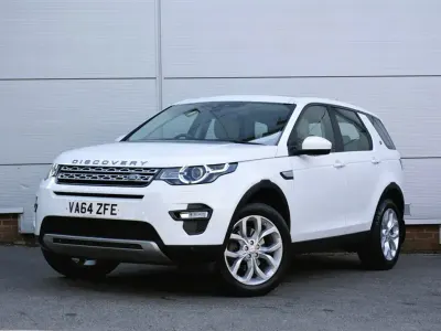Used Land Rover Discovery Sport HSE 190 HP (139 kW) 2015 Fuji white SUV
