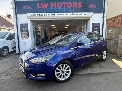 Begagnad Ford Focus Titanium 125 HK (91 kW) 2018 Blå Halvkombi