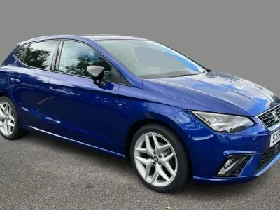 Usado Seat Ibiza FR 80 HP (58 kW) 2019 Azul Citadino