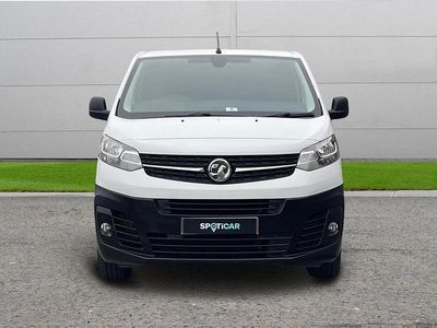 Used Vauxhall Vivaro 143 HP (105 kW) 2023 White MPV