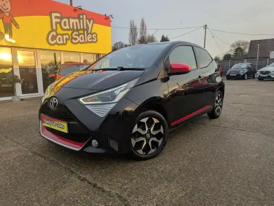 Begagnad Toyota Aygo Trend 2019 Svart Halvkombi