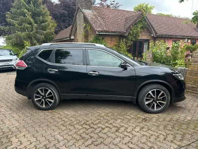 Used Nissan X-Trail SE 130 HP (95 kW) 2017 Black SUV
