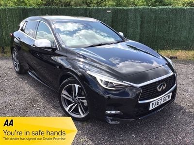 Infiniti Q30