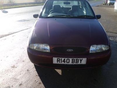 Używany Ford Fiesta 73 KM (53 kW) 1998 Czerwony Hatchback