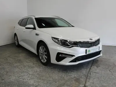 Used Kia Optima 136 HP (100 kW) 2019 White Estate