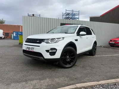 Used Land Rover Discovery Sport SE 180 HP (132 kW) 2019 White SUV