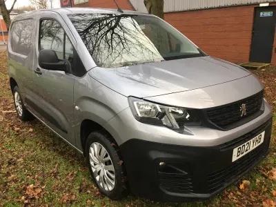 Used Peugeot Partner 131 HP (96 kW) 2021 Grey MPV