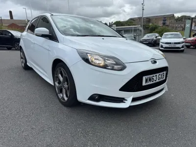 Used Ford Focus ST 2014 White Hatchback