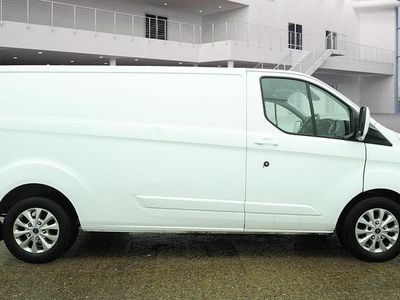 Used Ford Transit Custom Limited 130 HP (95 kW) 2022 White Van