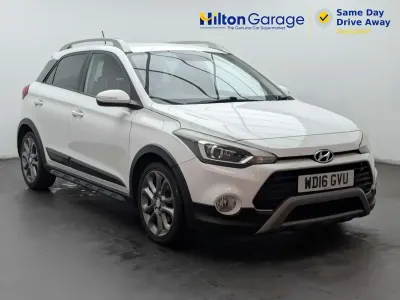Używany Hyundai i20 Active 2016 Biały Hatchback