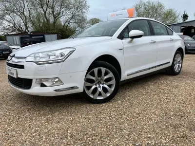 Używany Citroën C5 Exclusive 2015 Biały Sedan/Limuzyna