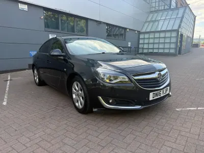 Used Vauxhall Insignia SRi 2016 Black Hatchback