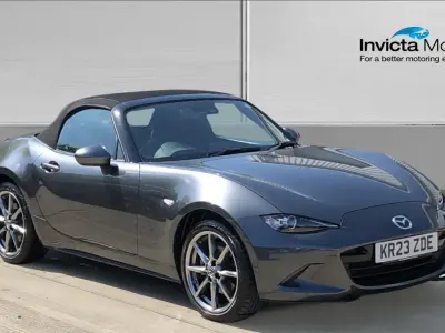 Usado Mazda MX5 Exclusive-Line 184 HP (135 kW) 2023 Cinzento Cabrios