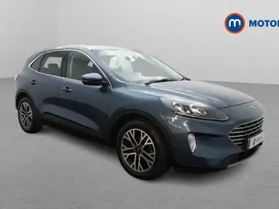 Käytetty Ford Kuga Titanium 120 HP (88 kW) 2020 Sininen Katumaasturi