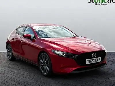 Used Mazda 3 Inclusive 122 HP (89 kW) 2022 Red Hatchback