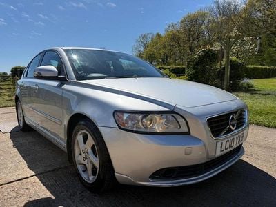 Usado Volvo S40 115 HP (84 kW) 2010 Prateado Sedan