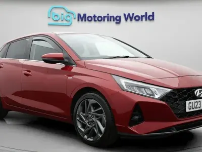 Used Hyundai i20 Premium 101 HP (74 kW) 2023 Red Hatchback