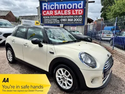 Used Mini Cooper D Hatch 116 HP (85 kW) 2015 White Hatchback