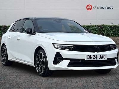 Used Vauxhall Astra Ultimate 130 HP (95 kW) 2024 White Hatchback