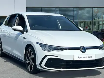 Used VW Golf VIII R-line 150 HP (110 kW) 2023 Pure white