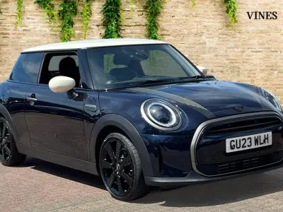 Used Mini Cooper Hatch 136 HP (100 kW) 2022 Black Hatchback