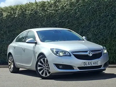 Used Vauxhall Insignia Elite 140 HP (102 kW) 2015 Silver Hatchback